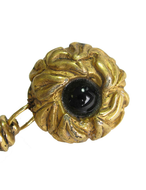 Boucles d'oreille clips CLAIRE DEVE  en résine dorée, pierre facettée et perles nacrées Vintage