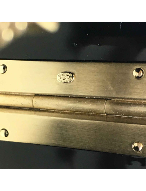 xxx Manchette chanel noire CC métal doré et résine bordeaux