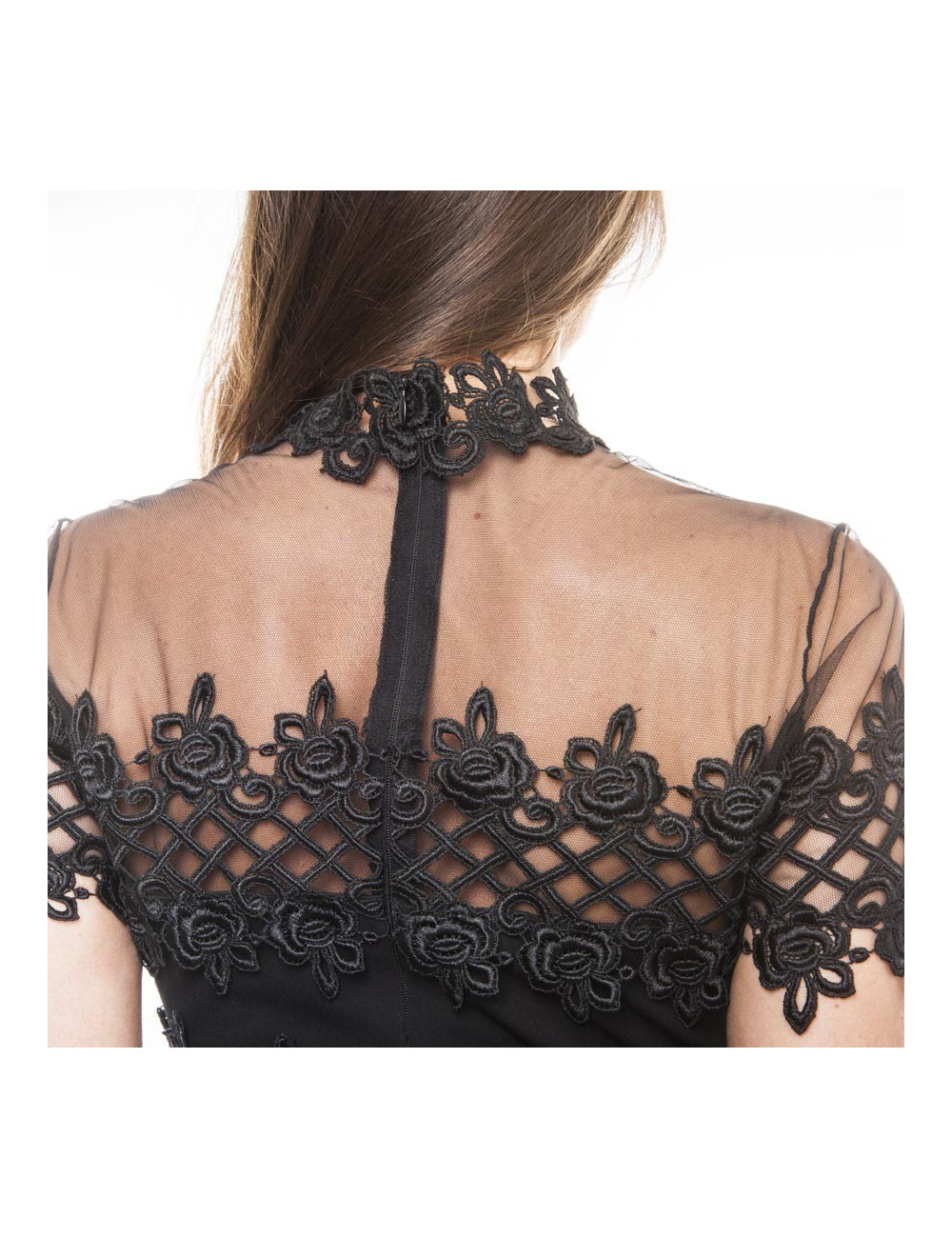 Robe JIKI T 38 longue noire avec borderies