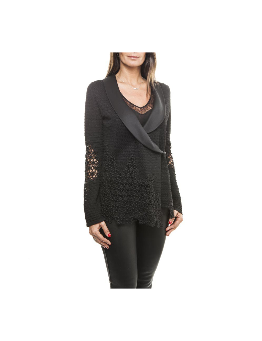 Long gilet  chanel t 38 noir et dentelle