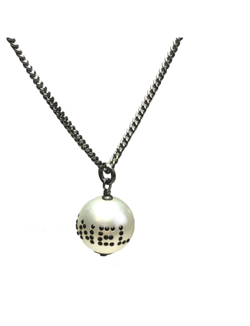 Collier CHANEL ruthénium et boule Chanel nacrée