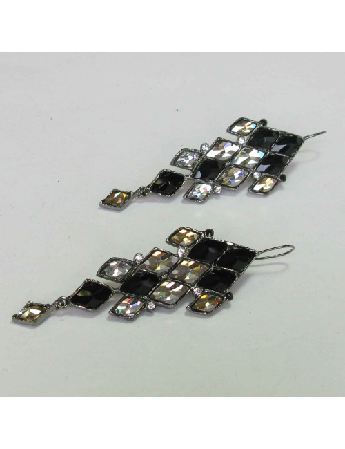 Boucles d'oreille clous YSL YVES SAINT LAURENT pendantes en strass et pierres facettées noires