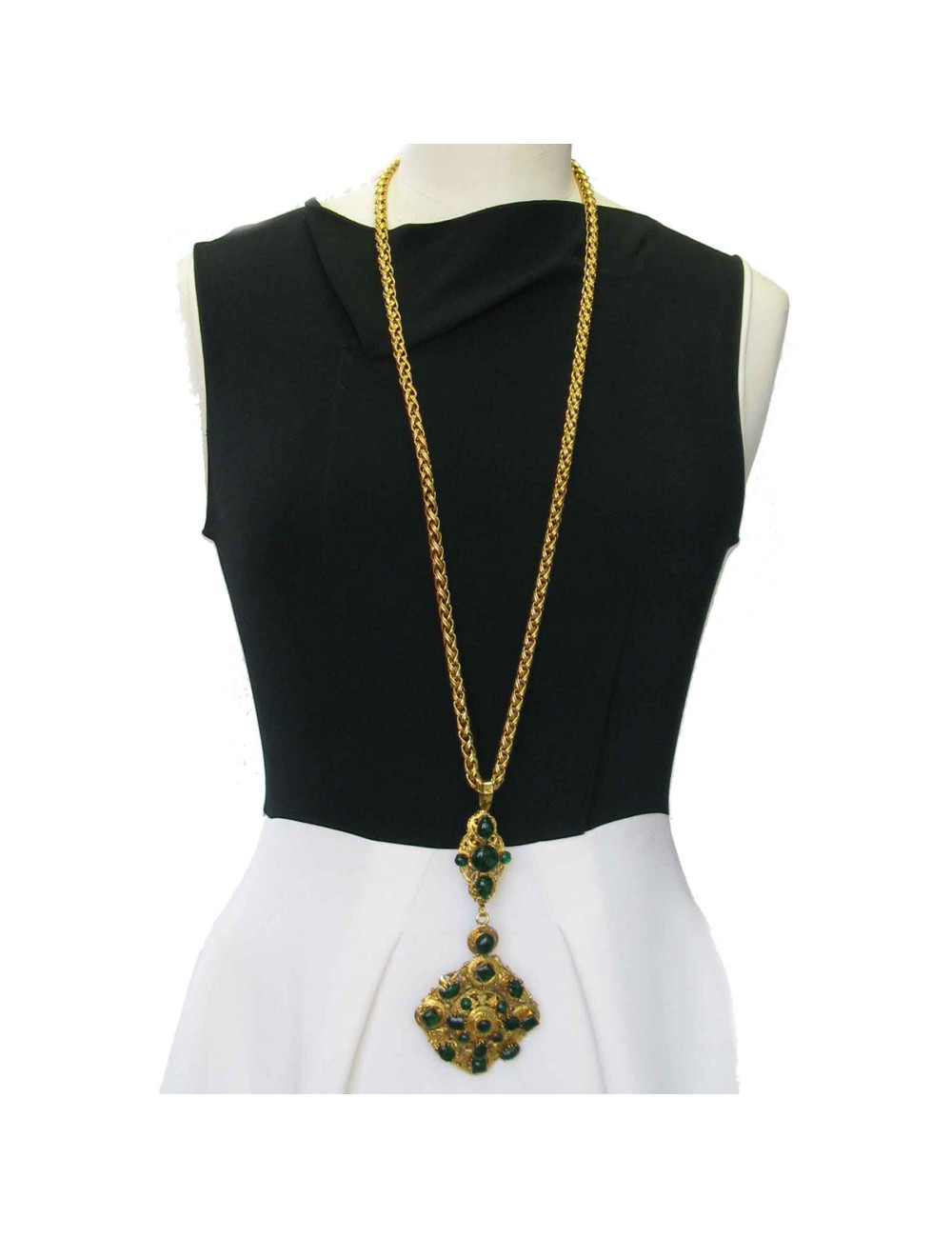 MARGUERITE de VALOIS long necklace in gilded metal and Emerald colored molten glass