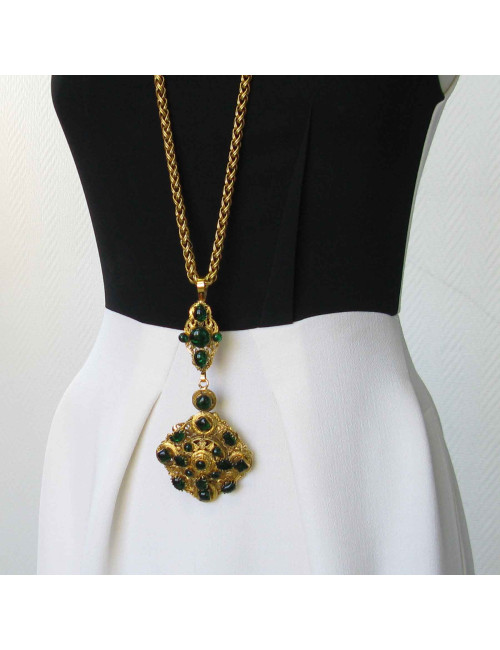 MARGUERITE de VALOIS long necklace in gilded metal and Emerald colored molten glass