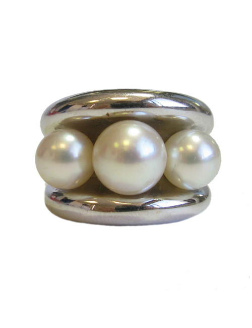 Bague "Fidji" POIRAY en or blanc et perles T53