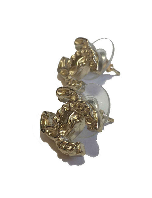 Boucles d'oreille clous CHANEL CC motif chaîne en métal doré