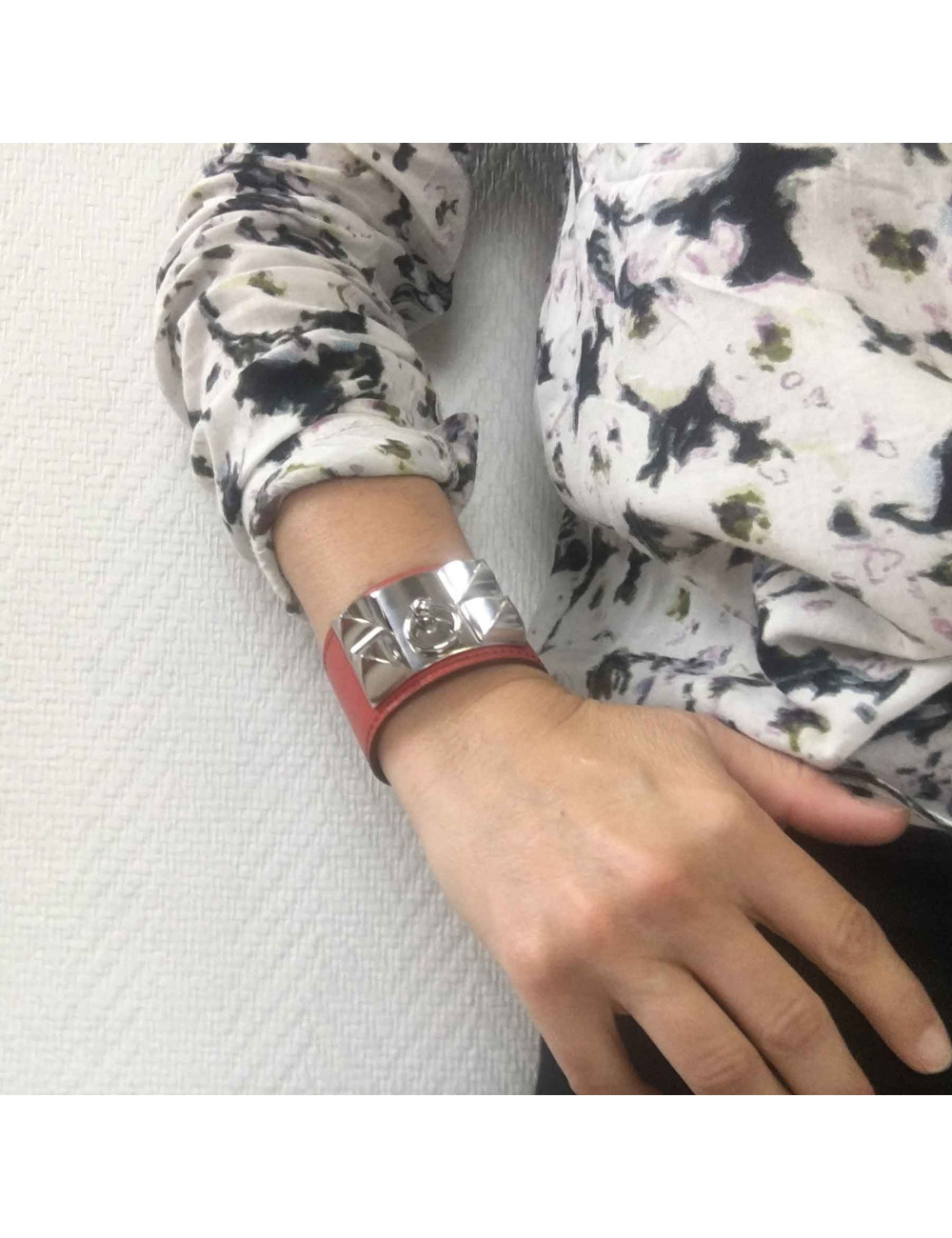 Manchette HERMES CDC cuir veau tadelakt sanguine