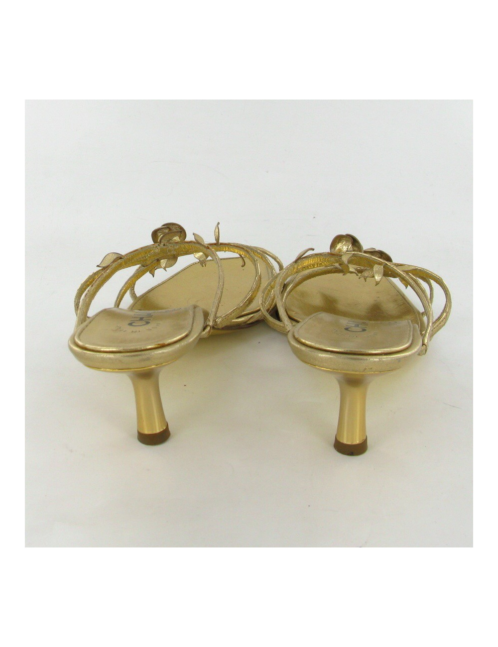 Sandales CHANEL T36 vintage en cuir doré