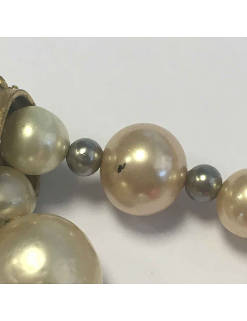 Collier CHANEL double rang de perles nacrées, grises et rose vintage