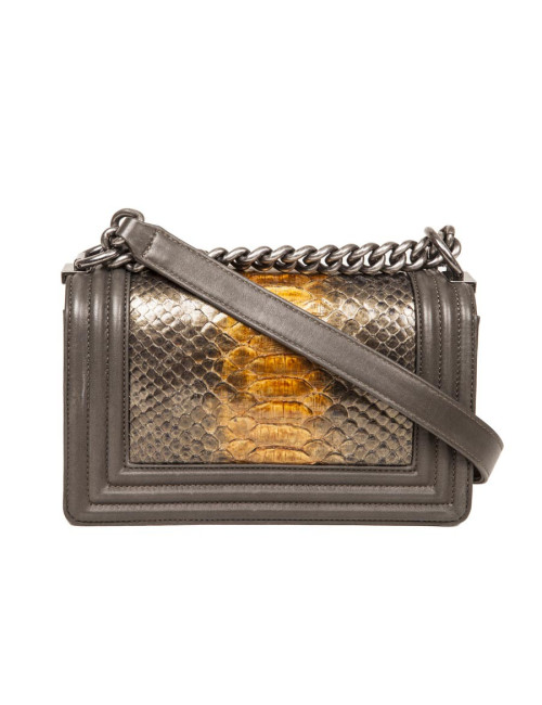Sac  "Boy" CHANEL en cuir et python vert et or
