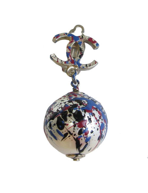 CHANEL pendant clip-on earrings multicolored cc and pearl