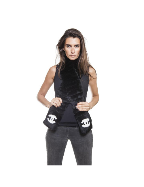 Echarpe CHANEL noire et CC blanc