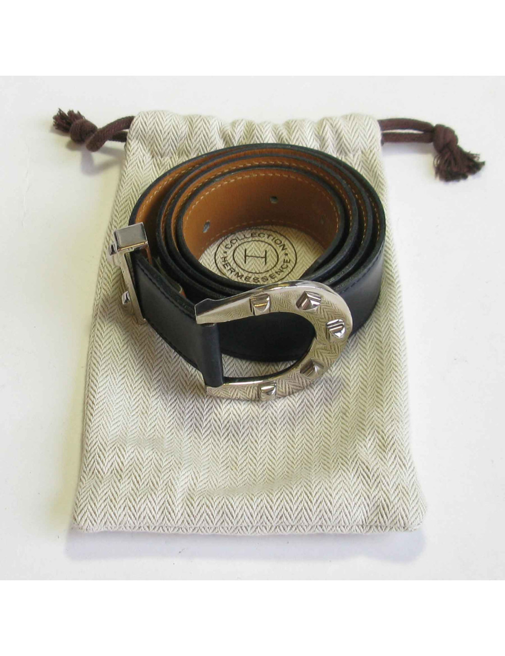 Ceinture HERMES  T72 en cuir box bleu marine et fer à cheval clouté