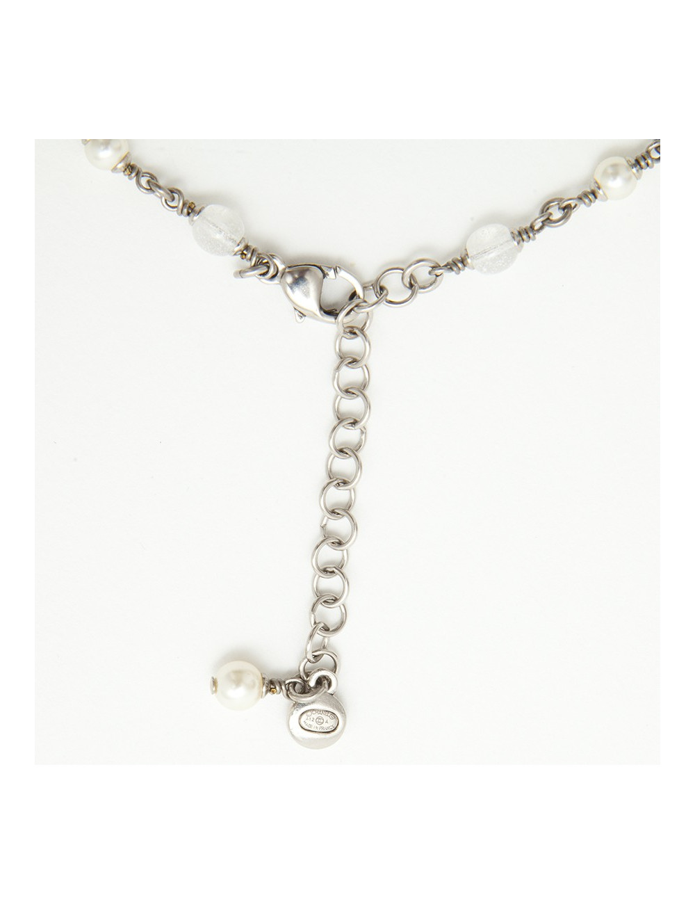 Collier CHANEL perles nacrées  et noires et strass