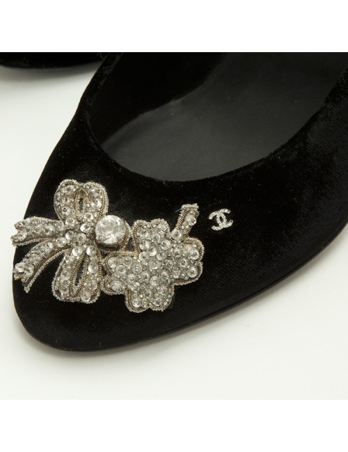 Escarpins CHANEL Couture T 37.5 velours noir et broderies