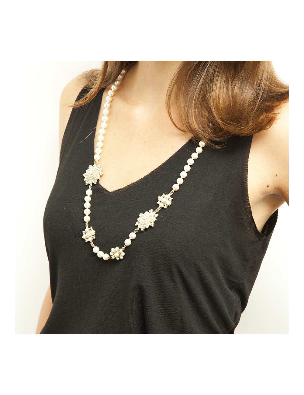 Sautoir CHANEL  perles nacrées