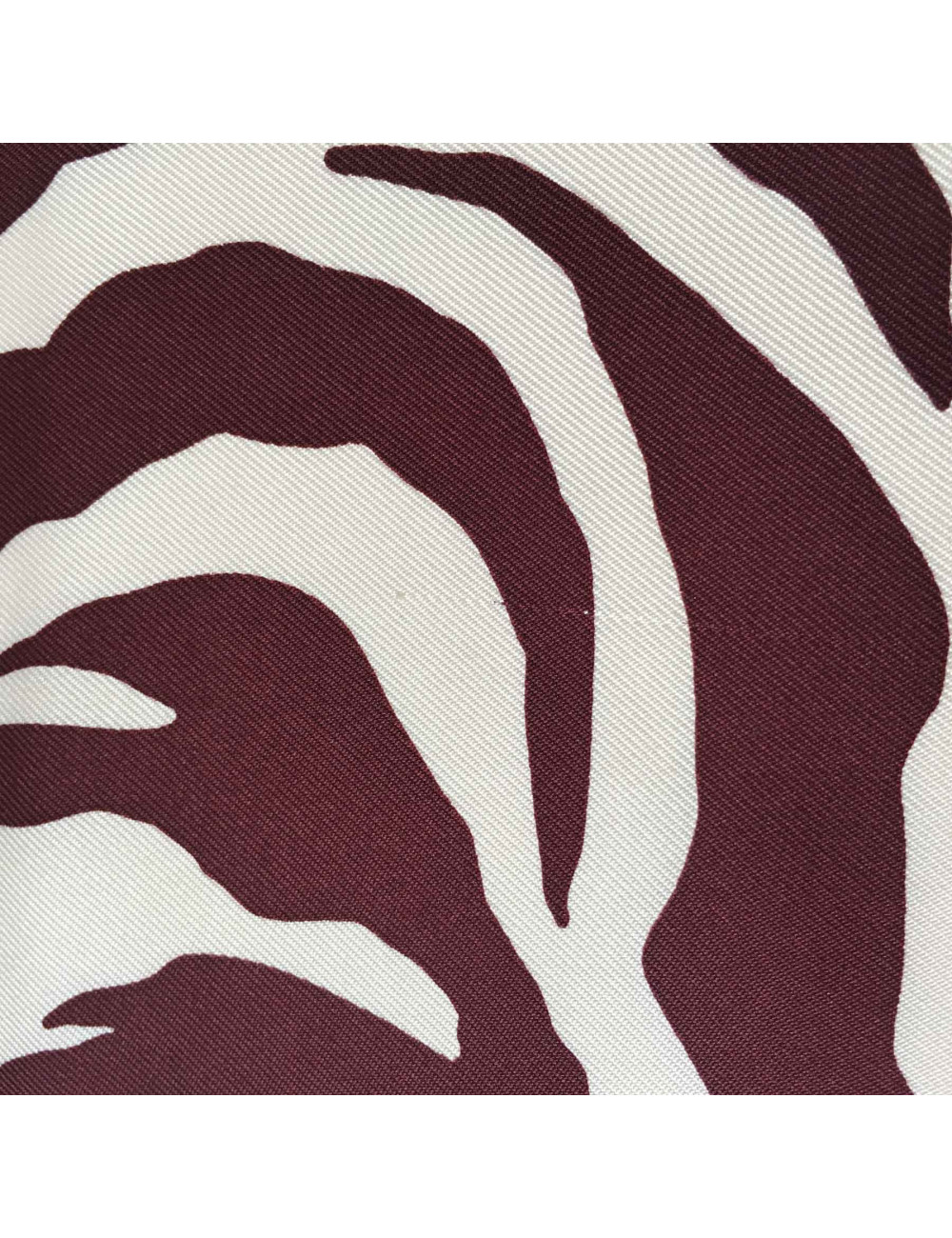 Carré HERMES "ZEBRA PEGASUS" en soie rouge, violet et beige