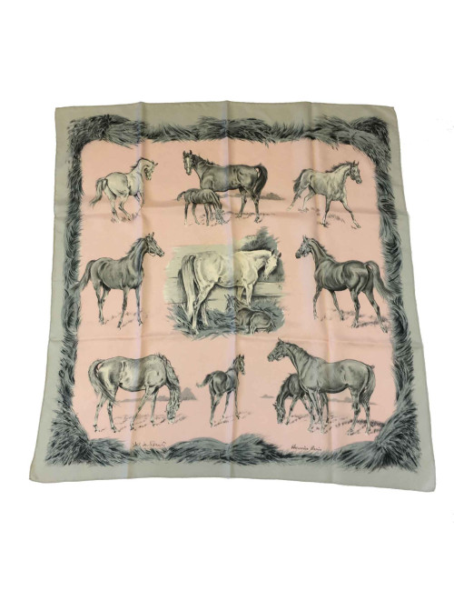 Carré HERMES 'Les poulains' en soie rose pâle et grise