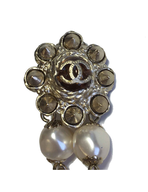 Boucles d'oreille clips CHANEL pendantes pâte de verre