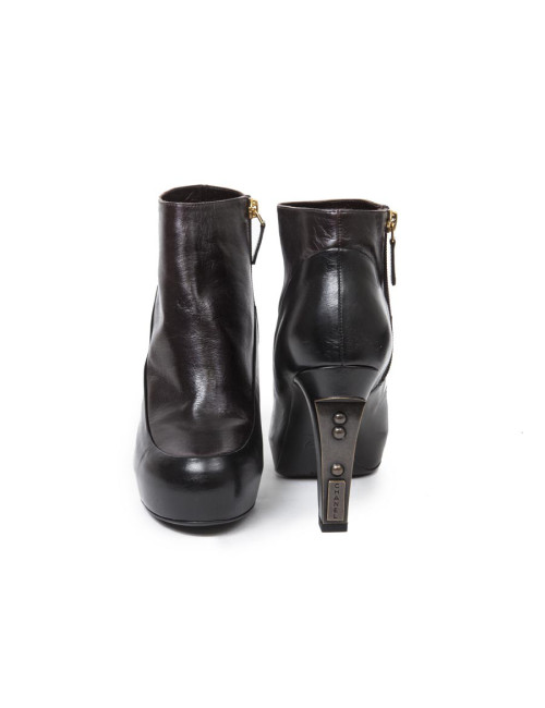 Boots CHANEL T 38.5 bicolores noir et marron