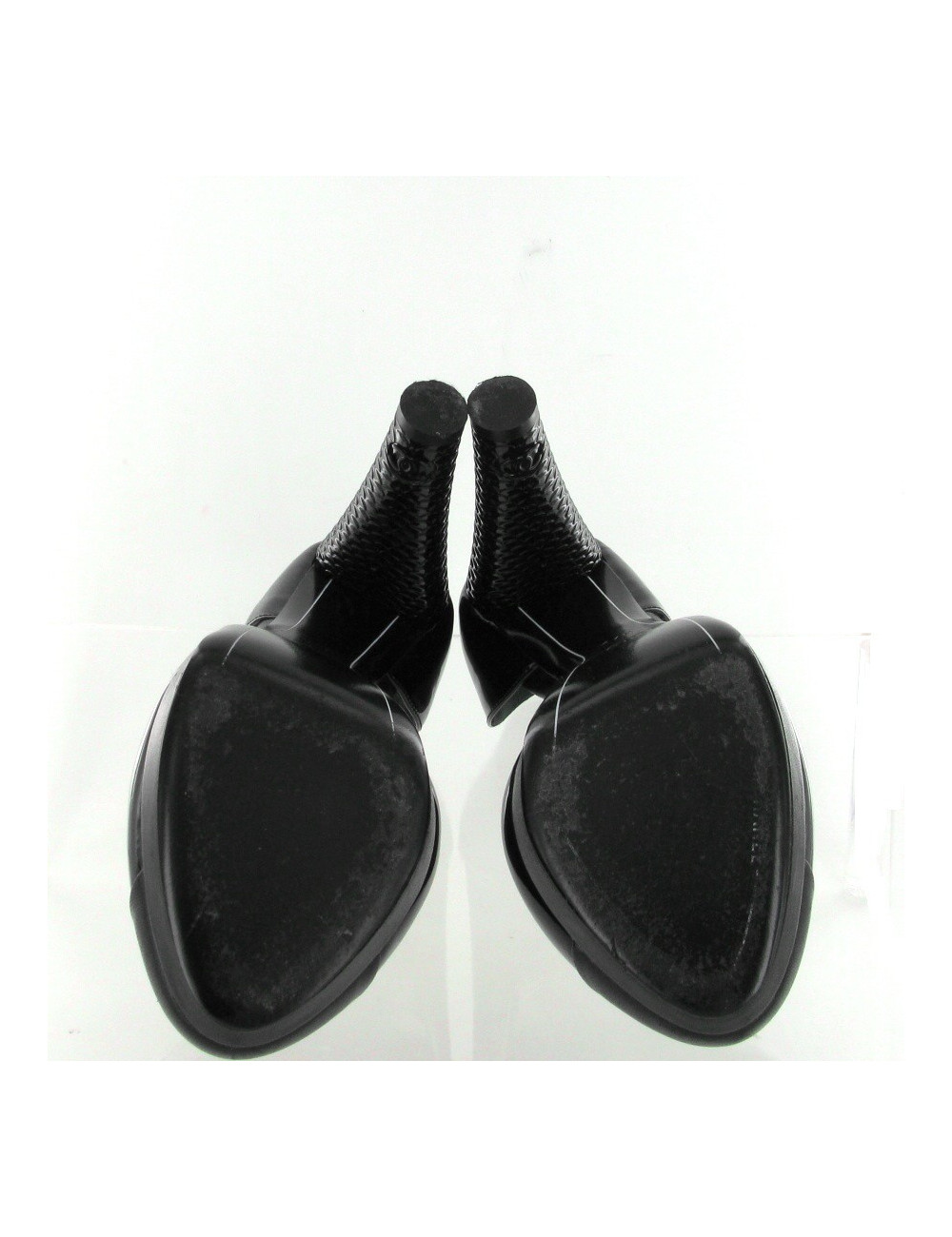 Escarpins CHANEL T37.5 en cuir vernis noir et cuir lisse