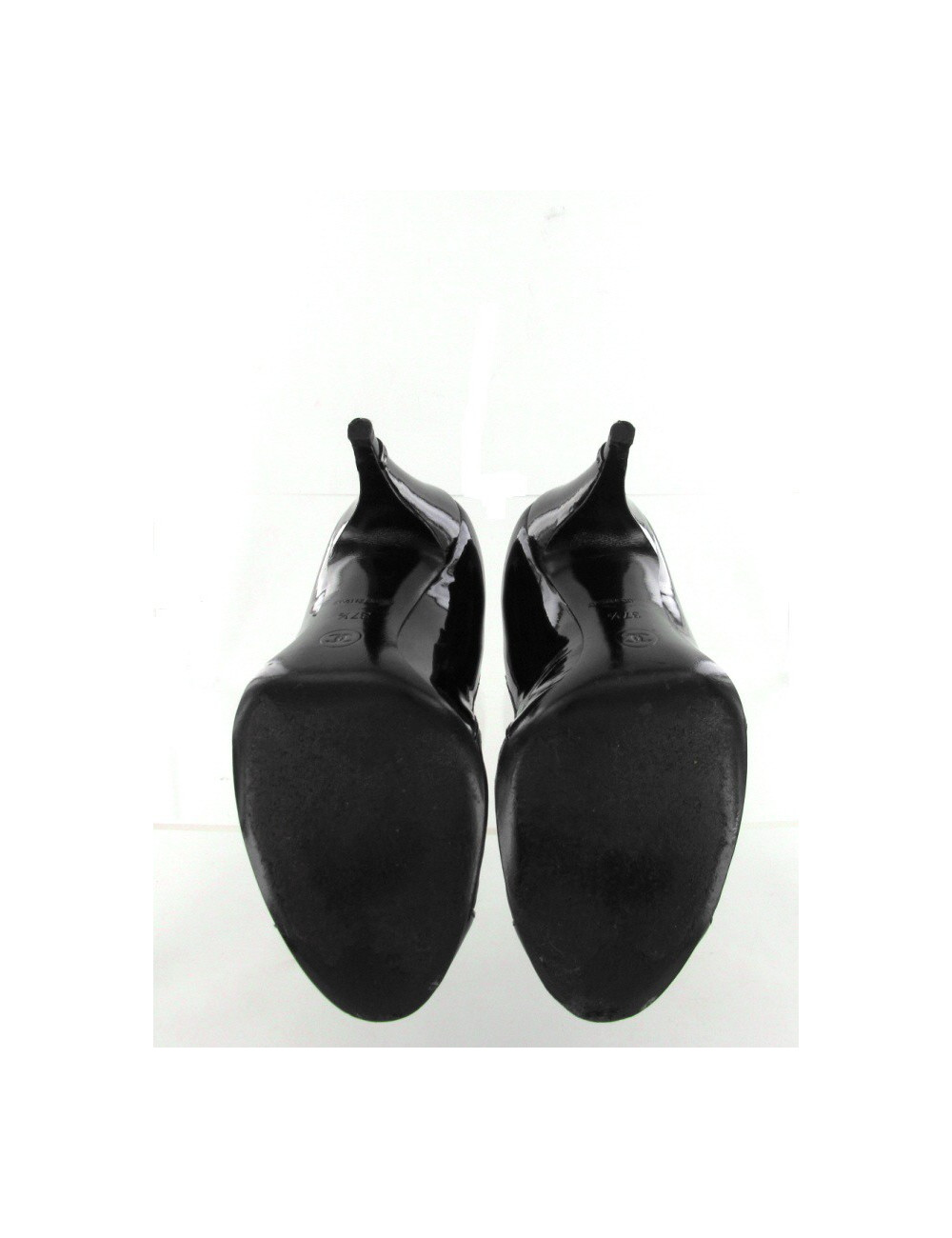 Escarpins CHANEL en cuir lisse et cuir vernis noir