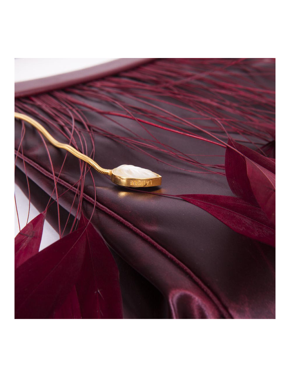 LALIQUE evening bag red leather and feather