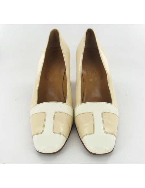 Escarpins HERMES T38.5 vintage en cuir verni beige