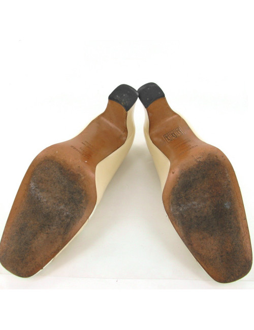 Escarpins HERMES T38.5 vintage en cuir verni beige