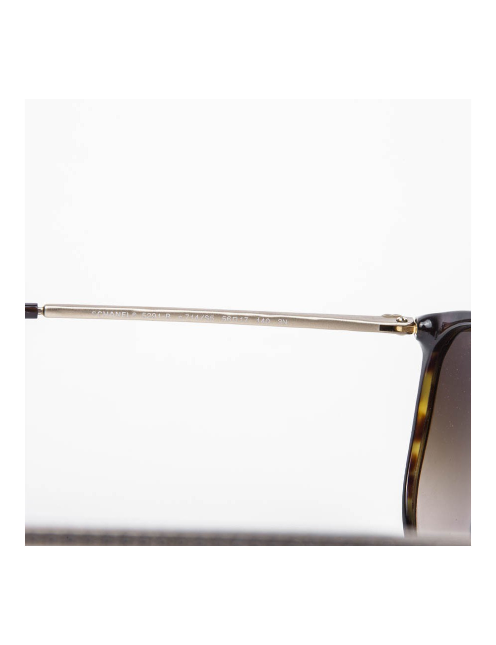 Lunettes de soleil CHANEL en plexiglas marron avec strass