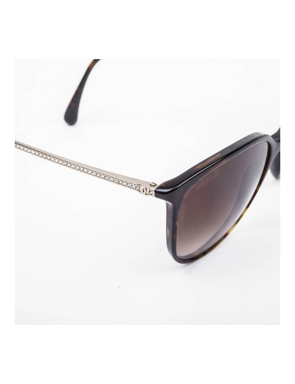 Lunettes de soleil CHANEL en plexiglas marron avec strass