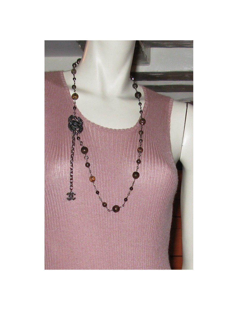 Ceinture-sautoir CHANEL en métal argenté et perles