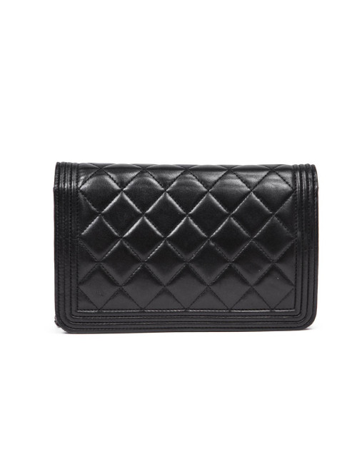 Mini sac CHANEL en cuir d'agneau noir fermoir "boy"