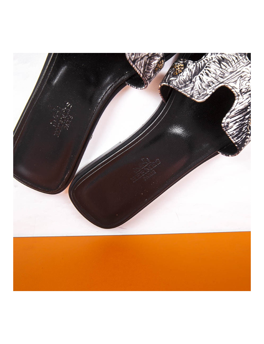 HERMES 'Oran' sandals in printed silk size 37FR