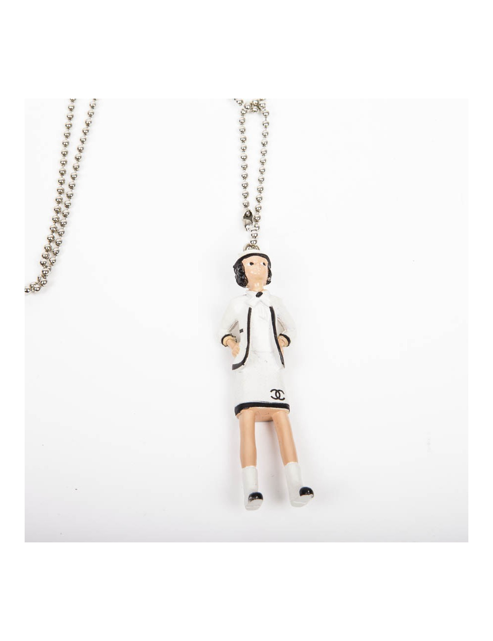 Collier CHANEL et son livret 