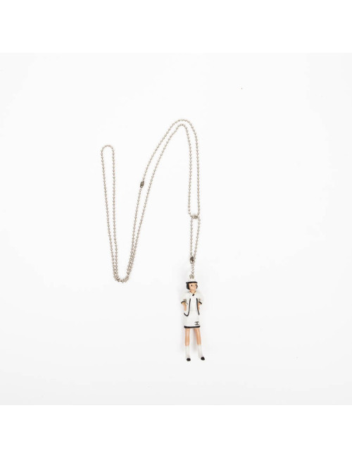 Collier CHANEL et son livret 