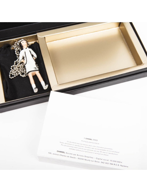 Collier CHANEL et son livret 