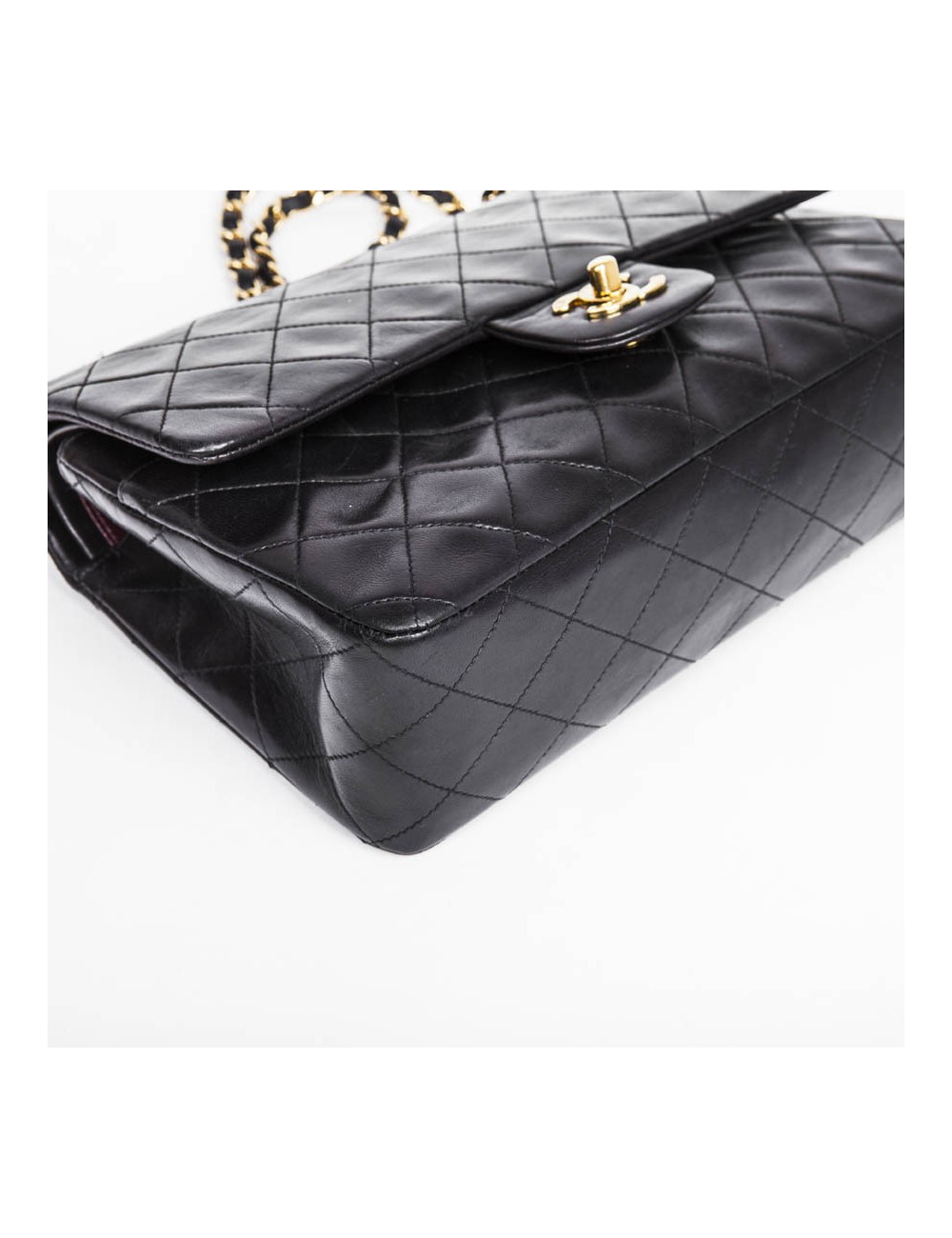 Sac timeless CHANEL en cuir d'agneau noir 