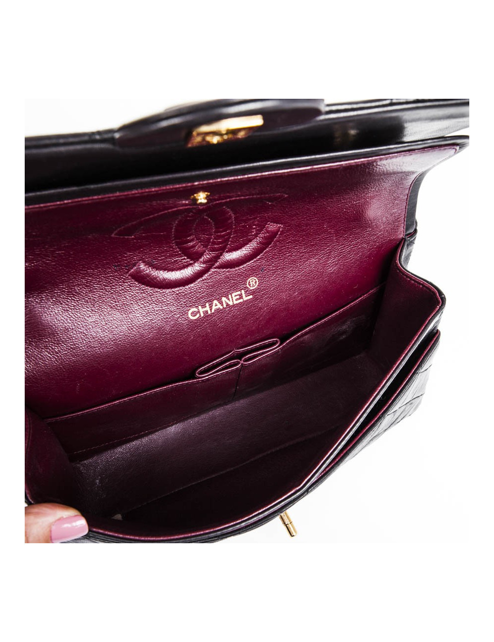 Sac timeless CHANEL en cuir d'agneau noir 