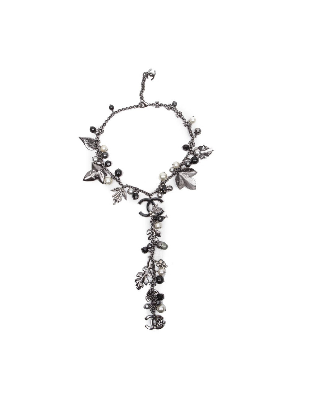 Collier CHANEL ras de cou et breloques