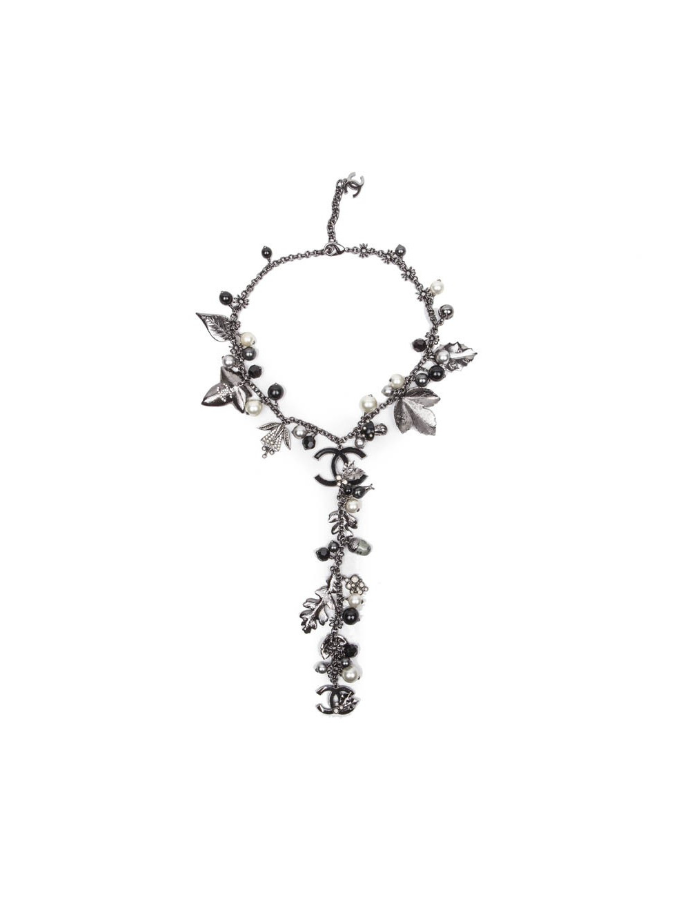 Collier CHANEL ras de cou et breloques