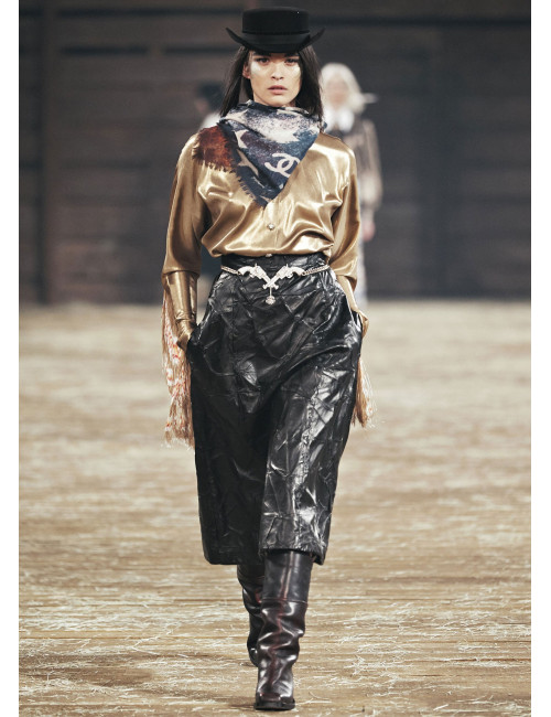 Collier revolver CHANEL en métal doré, strass et pâte de verre