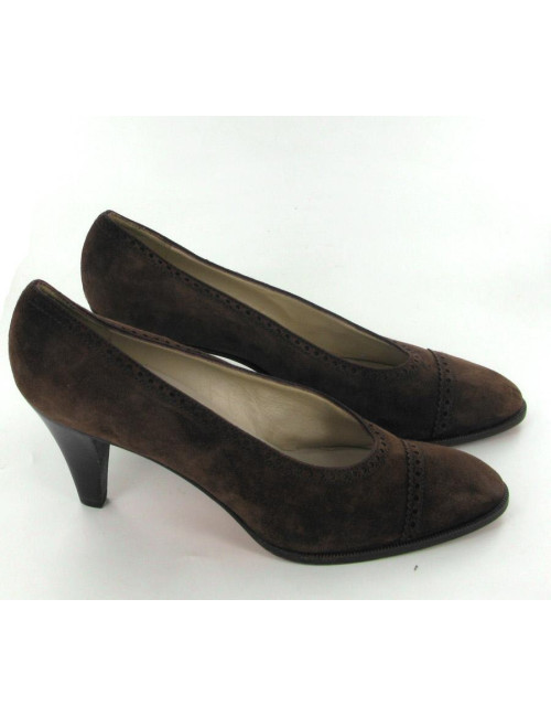 Escarpins CHANEL T 38 en daim marron foncé