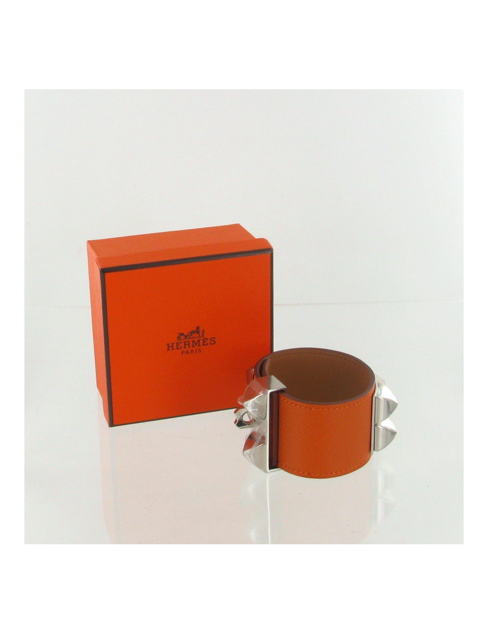 Manchette "Collier de chien" HERMES en cuir epsom orange 