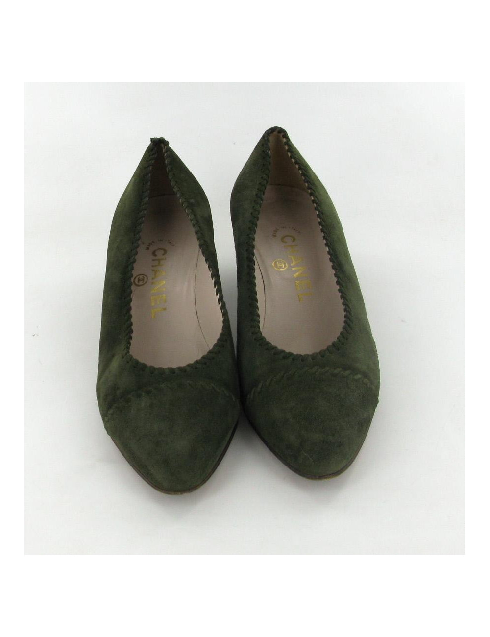 Escarpins CHANEL T 38 daim vert et petit talon