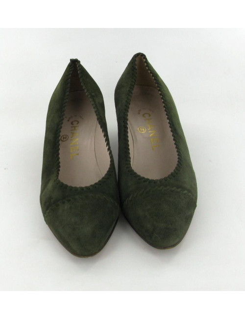 Escarpins CHANEL T 38 daim vert et petit talon