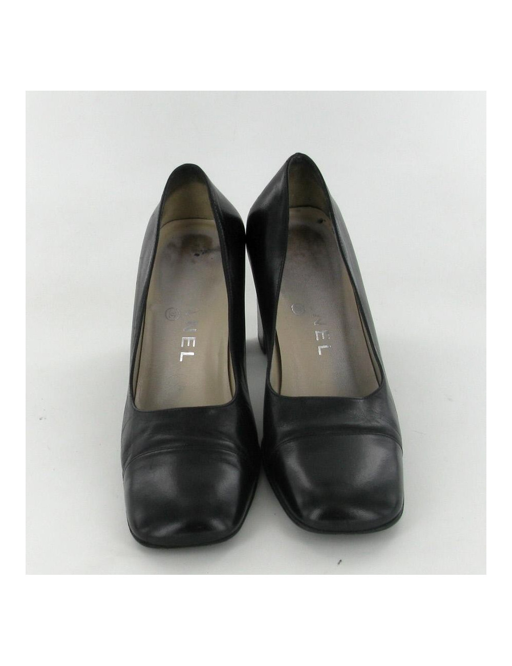 Escarpins CHANEL T35 en cuir noir