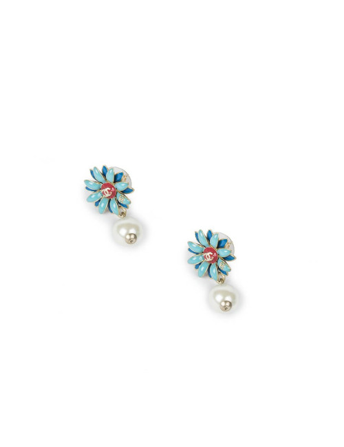 CHANEL daisy stud earrings in gilded metal and blue and coral color