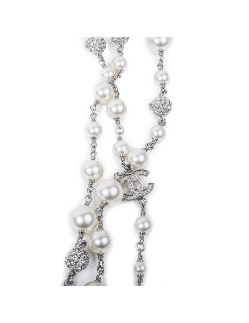 Sautoir triple rangs CHANEL perles nacrées boules de strass