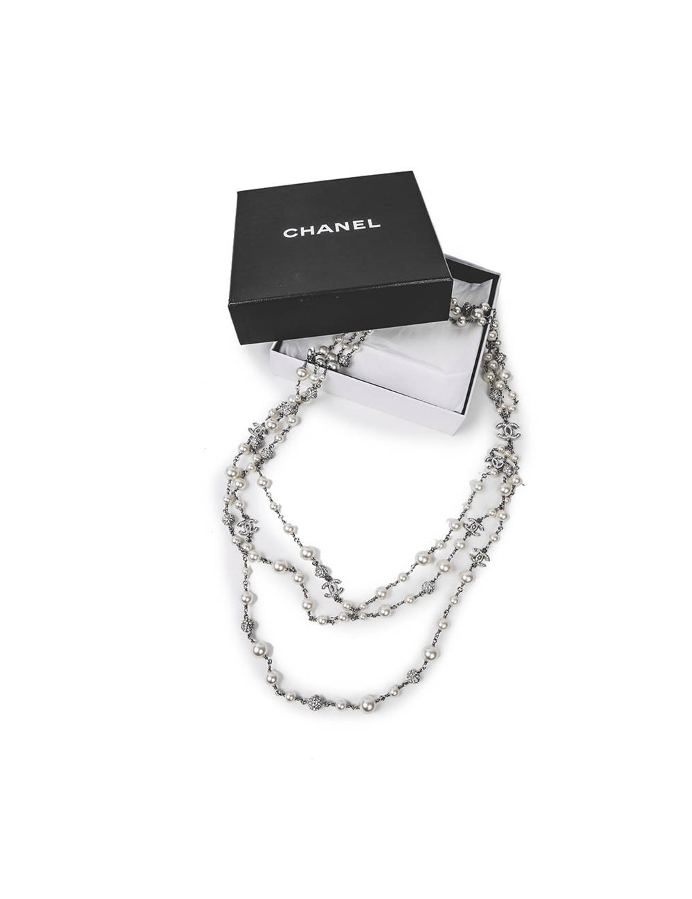 Sautoir triple rangs CHANEL perles nacrées boules de strass